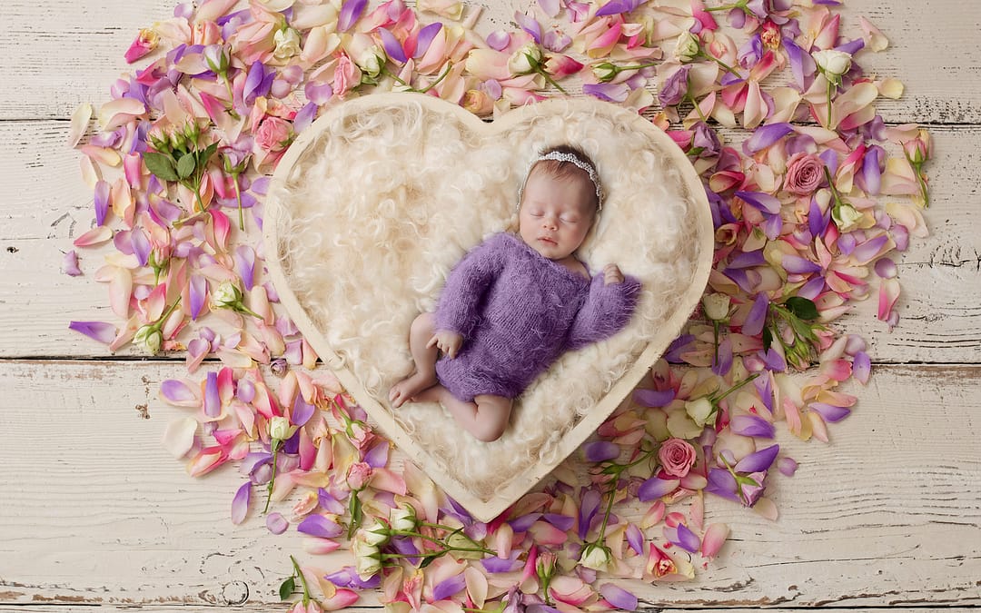 How To Get Those Cute Pictures of Newborns During Lockdown
